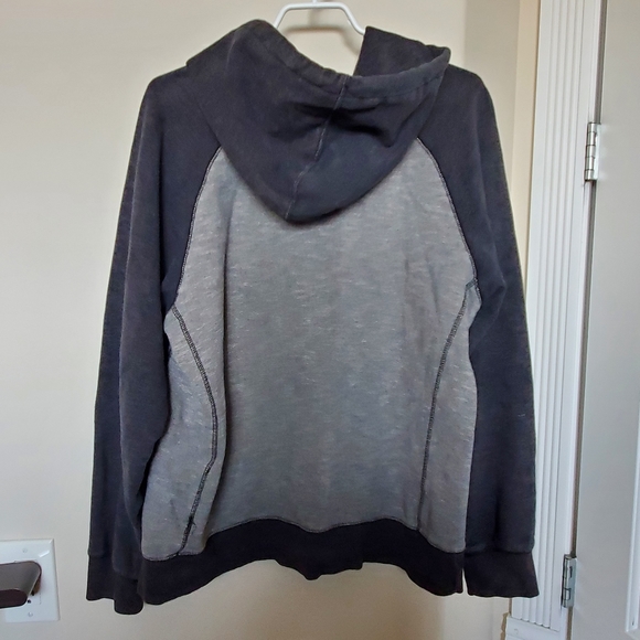 Billabong Hoodie - Picture 2 of 4